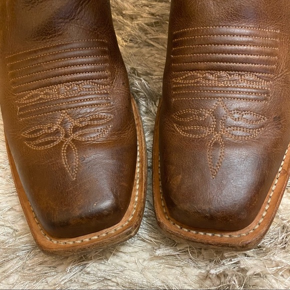 Justin Two Tone Embroidered Western Boot - Picture 7 of 16